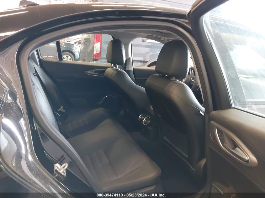 2018 Alfa Romeo Giulia Ti Sport Rwd VIN: ZARFAECN6J7589159 Lot: 39474110