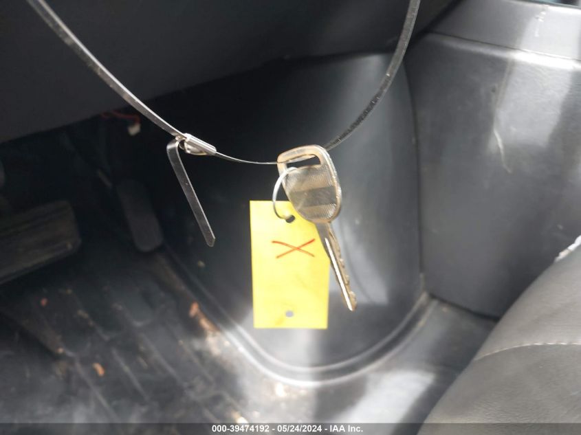 2005 Chevrolet Express VIN: 1GCFG15X951171431 Lot: 39474192