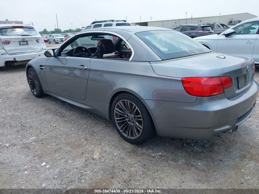 2011 BMW M3 VIN: WBSDX9C5XBE584852 Lot: 39474436