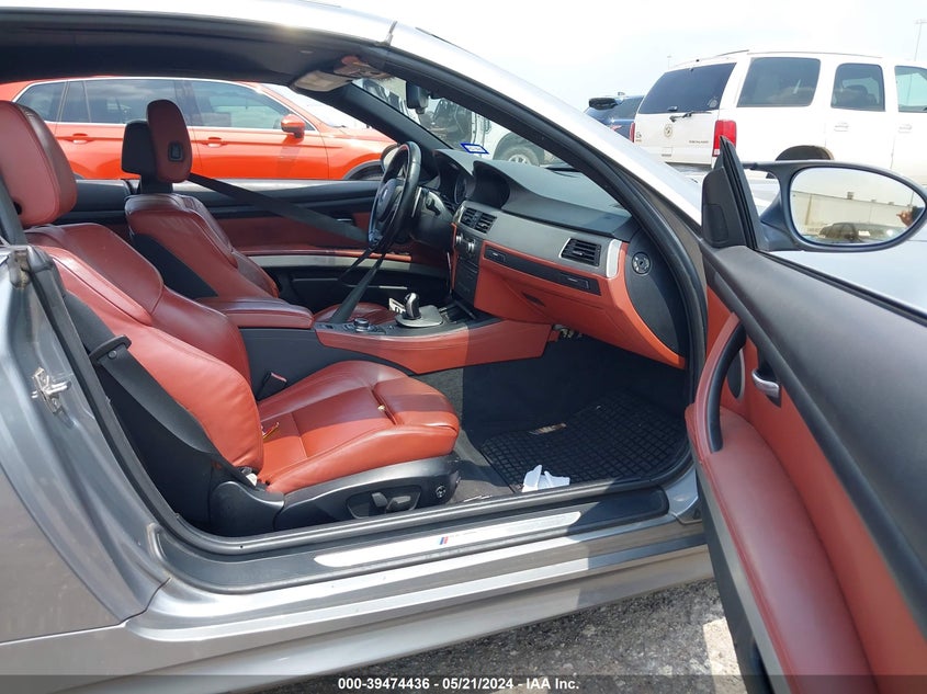 2011 BMW M3 VIN: WBSDX9C5XBE584852 Lot: 39474436