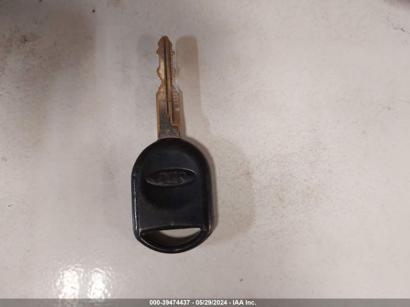 2008 Ford Expedition Xlt VIN: 1FMFU16518LA02725 Lot: 39474437