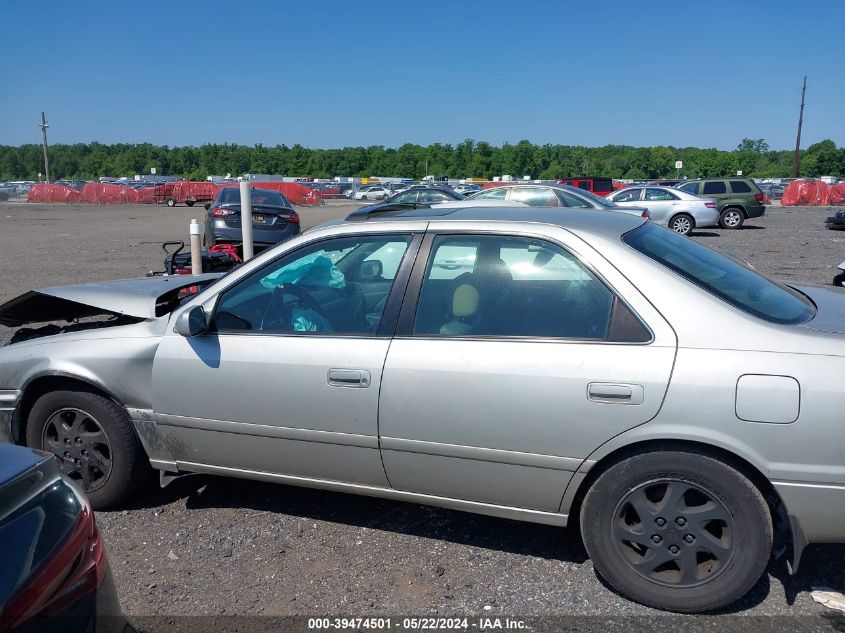 4T1BF28K5YU096684 2000 Toyota Camry Le V6