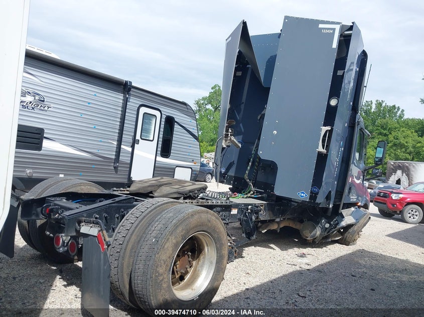 2023 FREIGHTLINER NEW CASCADIA 116 (VIN: 1FUJHTFW9PLNW4239