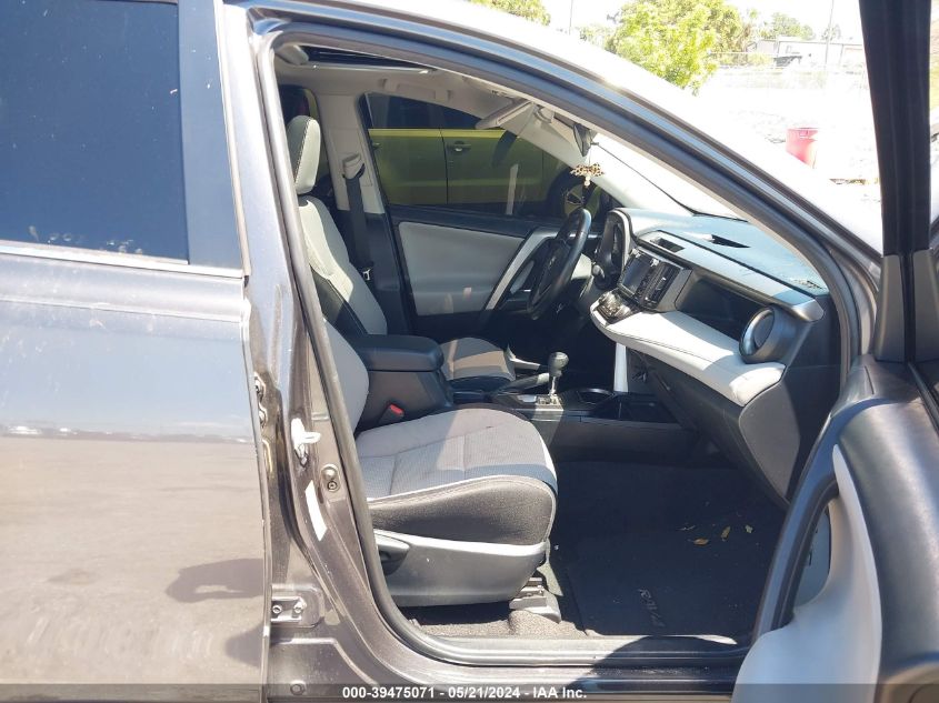 2018 TOYOTA RAV4 XLE - JTMWFREV7JJ743624