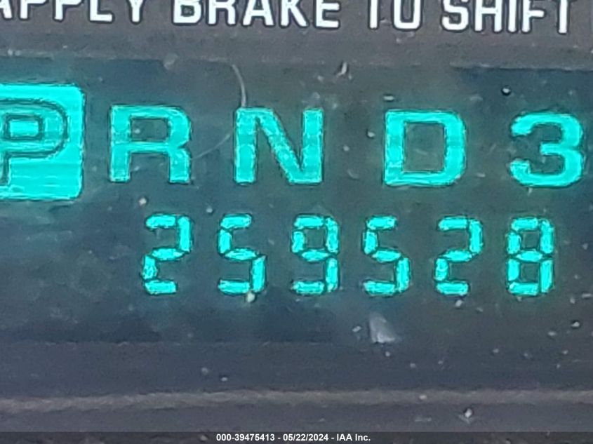 2001 Chevrolet Suburban 1500 Lt VIN: 3GNEC16T01G179178 Lot: 39475413