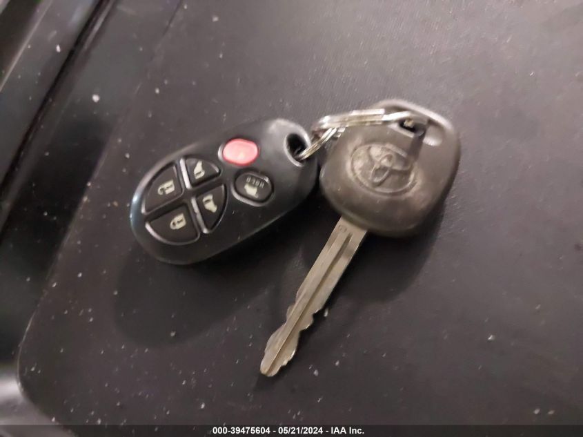 2011 Toyota Sienna Xle V6 VIN: 5TDYK3DC7BS061963 Lot: 39475604