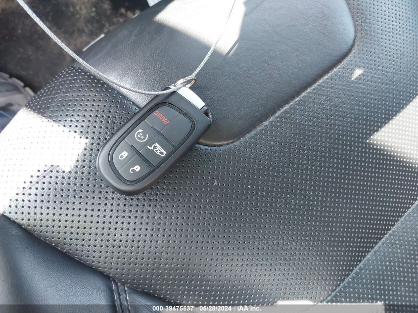 2019 Jeep Cherokee Limited 4X4 VIN: 1C4PJMDX8KD417310 Lot: 39475637