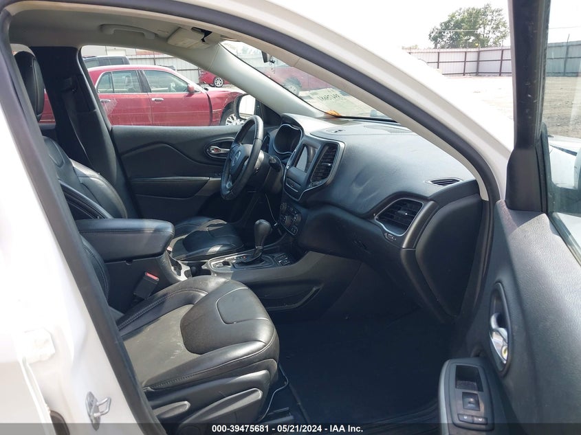 VIN 1C4PJLLB1KD274927 2019 JEEP CHEROKEE LATITUDE PLUS FWD