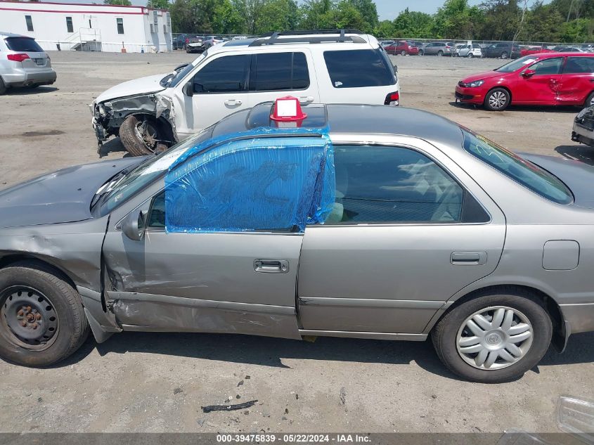 2000 Toyota Camry Le V6 VIN: 4T1BF22K0YU096519 Lot: 39475839