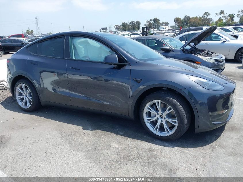 2024 Tesla Model Y Long Range Dual Motor All-Wheel Drive VIN: 7SAYGDEE0RF080024 Lot: 39475961