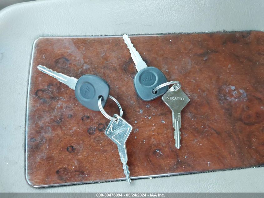 2002 GMC Sierra 2500Hd Sle VIN: 1GTHK23182F107374 Lot: 39475994