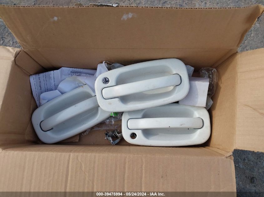 2002 GMC Sierra 2500Hd Sle VIN: 1GTHK23182F107374 Lot: 39475994