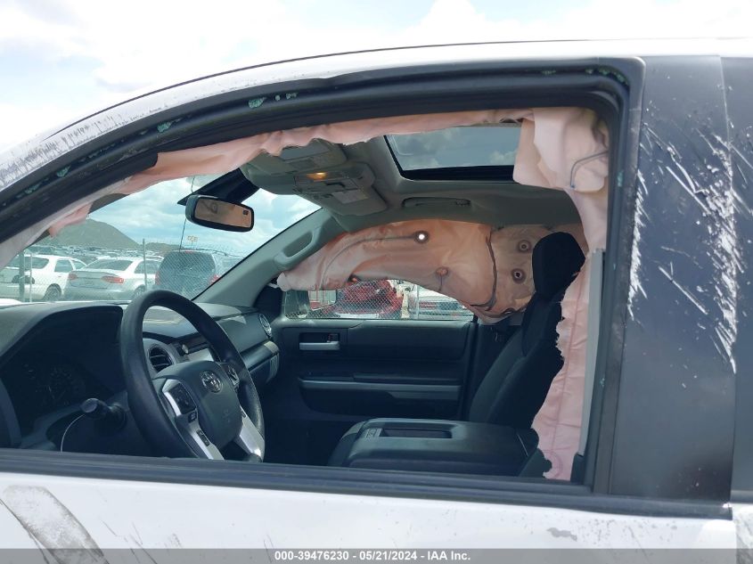 2018 Toyota Tundra Platinum 5.7L V8 VIN: 5TFDY5F17JX707838 Lot: 39476230