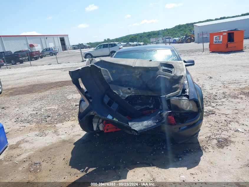 2005 Ford Mustang V6 Deluxe/V6 Premium VIN: 1ZVFT80N955174796 Lot: 39476353