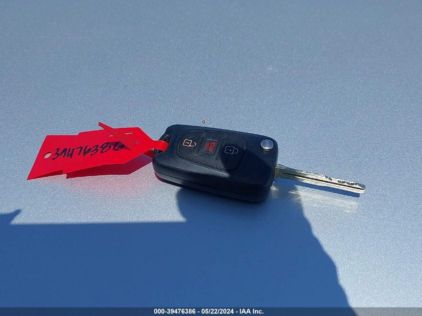 2012 Kia Soul + VIN: KNDJT2A65C7372911 Lot: 39476386