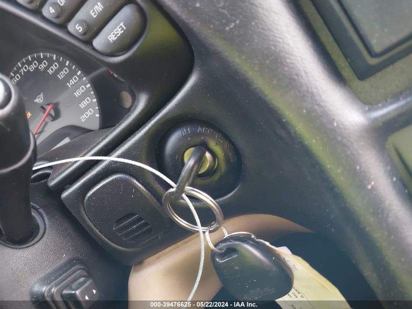 2000 Chevrolet Corvette VIN: 1G1YY22G5Y5115587 Lot: 39476625