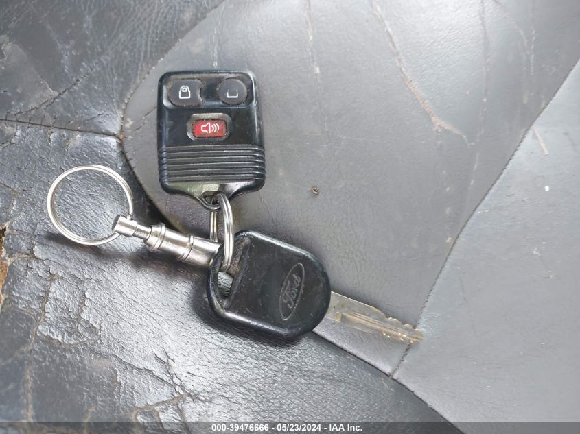 2003 Ford Explorer Sport Trac Xls/Xlt VIN: 1FMZU77E33UB98846 Lot: 39476666