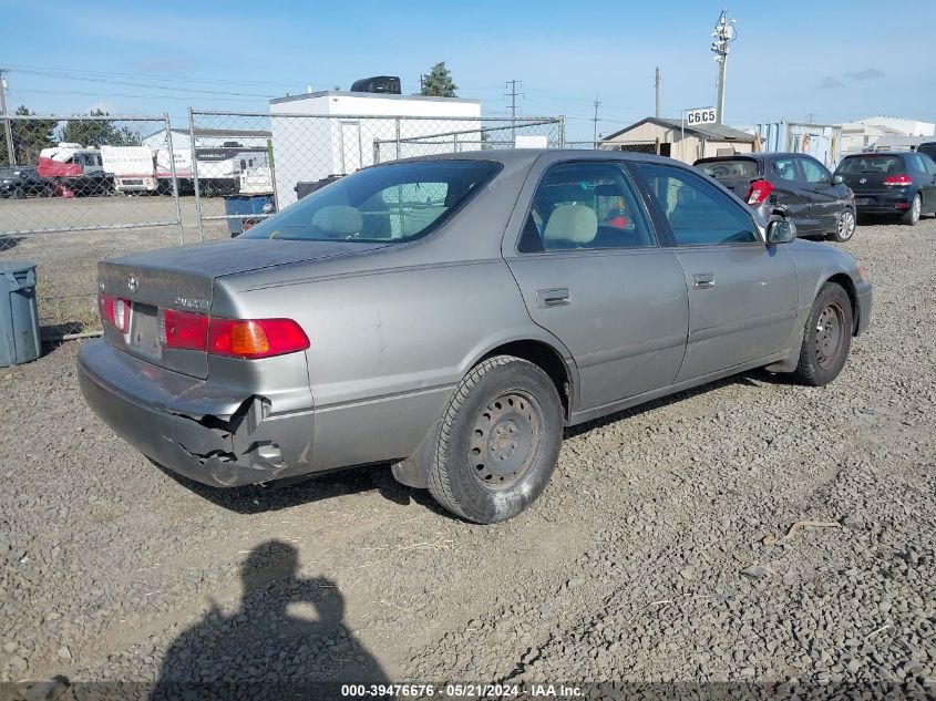 2000 Toyota Camry Le VIN: JT2BG22K0Y0463341 Lot: 39476676