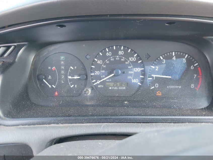 2000 Toyota Camry Le VIN: JT2BG22K0Y0463341 Lot: 39476676