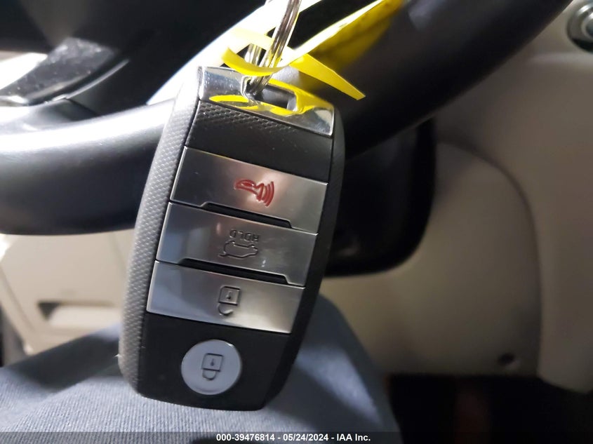 2020 Kia Sorento 3.3L Ex VIN: 5XYPHDA51LG692518 Lot: 39476814