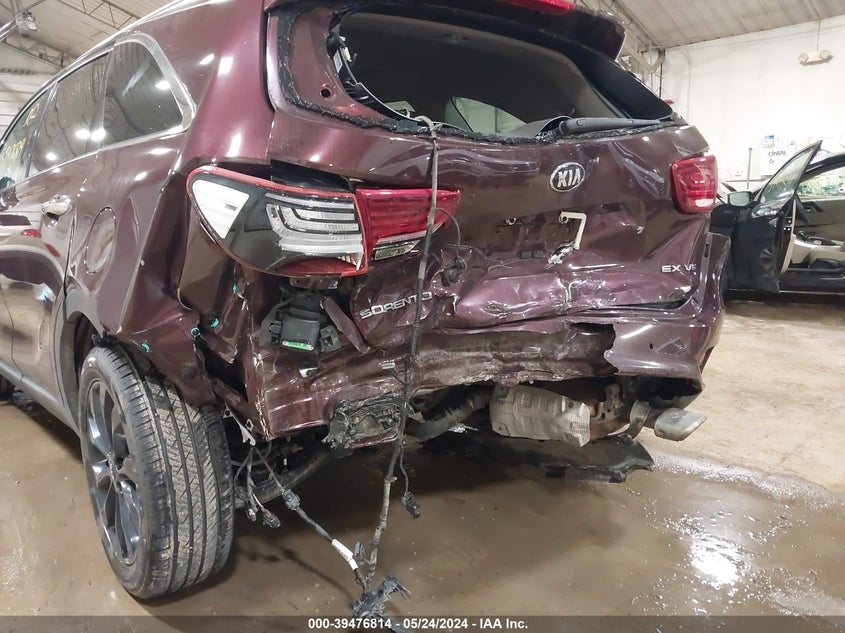 2020 Kia Sorento 3.3L Ex VIN: 5XYPHDA51LG692518 Lot: 39476814