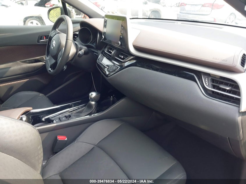2019 Toyota C-Hr Xle/Le/Limited VIN: JTNKHMBX2K1060213 Lot: 39476834