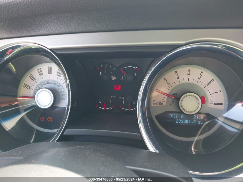 2011 Ford Mustang V6 Premium VIN: 1ZVBP8AM5B5104197 Lot: 39476883