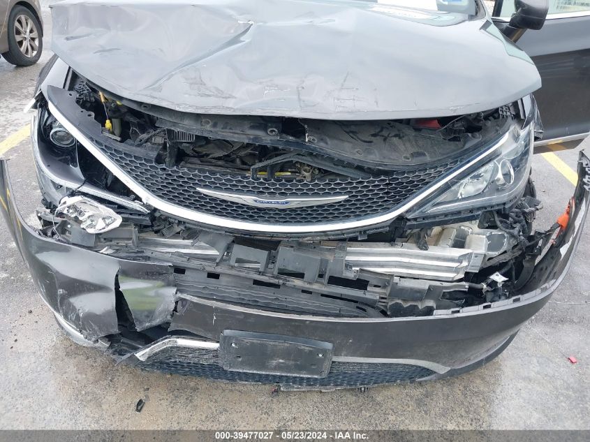 2017 Chrysler Pacifica Touring-L VIN: 2C4RC1BG6HR720595 Lot: 39477027