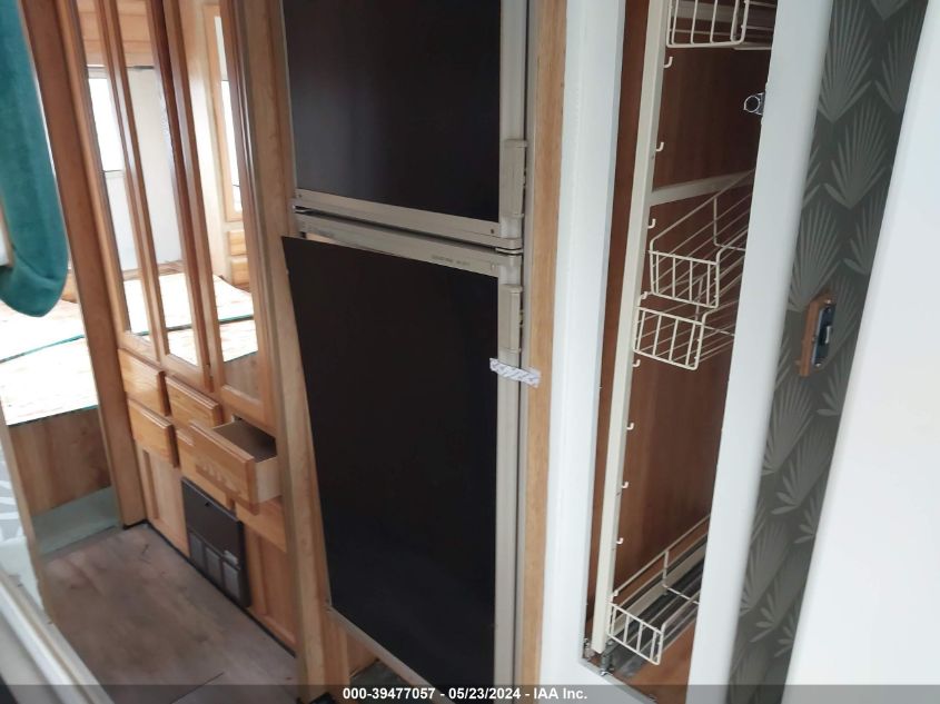 1995 Ford Econoline E350 Cutaway Van VIN: 1SDKE30G5SHA89282 Lot: 39477057