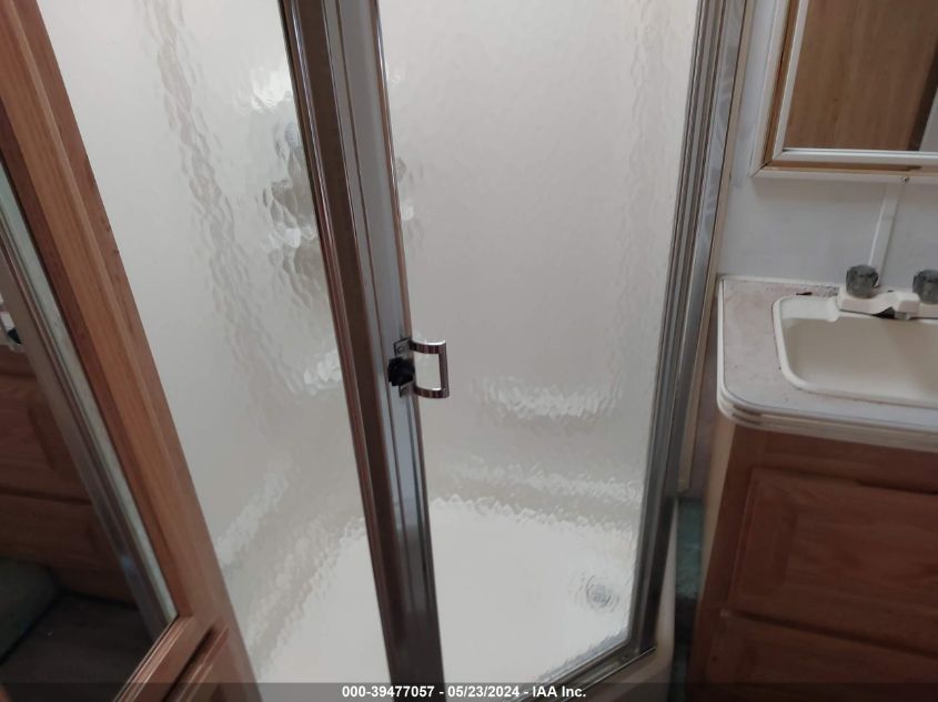 1995 Ford Econoline E350 Cutaway Van VIN: 1SDKE30G5SHA89282 Lot: 39477057