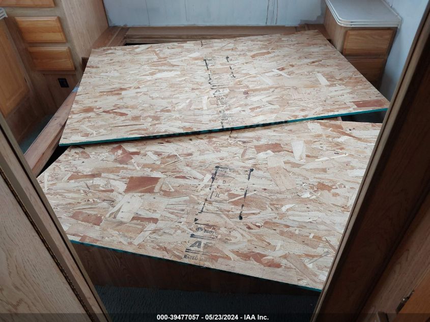 1995 Ford Econoline E350 Cutaway Van VIN: 1SDKE30G5SHA89282 Lot: 39477057