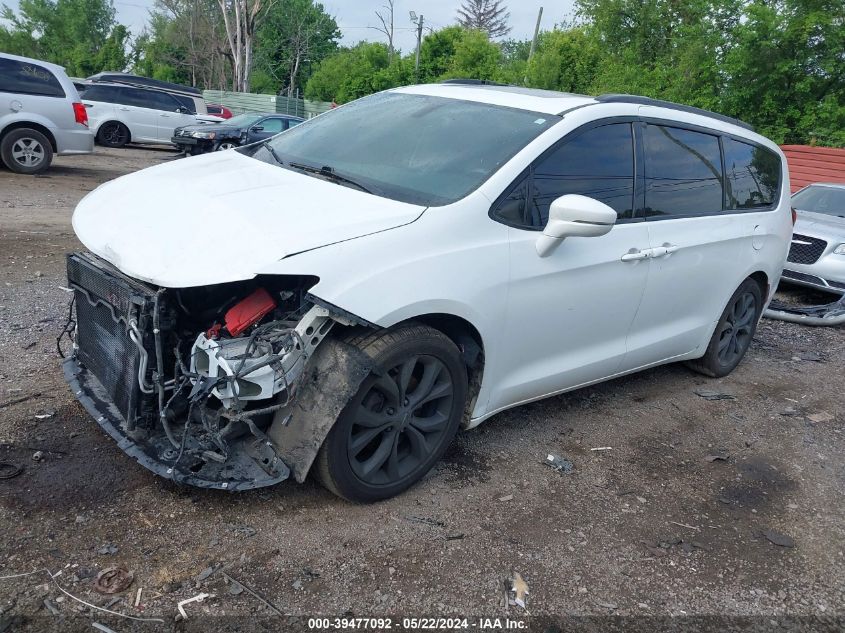 2018 Chrysler Pacifica Limited VIN: 2C4RC1GG9JR351861 Lot: 39477092