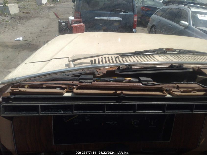 1984 Ford F250 VIN: 2FTHF2518ECB15668 Lot: 39477111