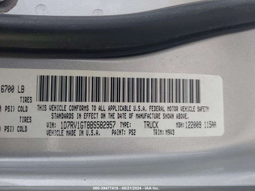 2011 Dodge Ram 1500 VIN: 1D7RV1GT8BS582957 Lot: 39477415