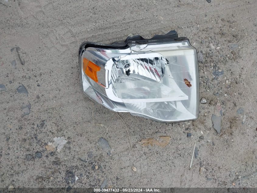 2007 Ford Expedition Eddie Bauer VIN: 1FMFU185X7LA98625 Lot: 39477432