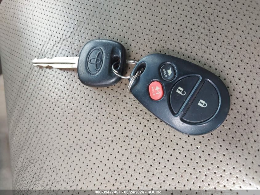 2008 Toyota Sequoia Platinum 5.7L V8 VIN: 5TDBY67A38S007603 Lot: 39477457