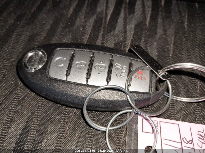 2018 Nissan Rogue Sv VIN: 5N1AT2MV4JC819618 Lot: 39477586