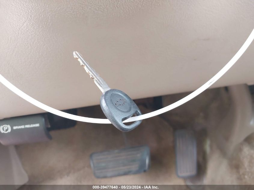 2002 Chevrolet Tahoe Ls VIN: 1GNEC13Z12J307324 Lot: 39477640