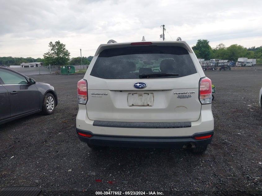 2018 Subaru Forester 2.5I Premium VIN: JF2SJAGC1JH518232 Lot: 39477652