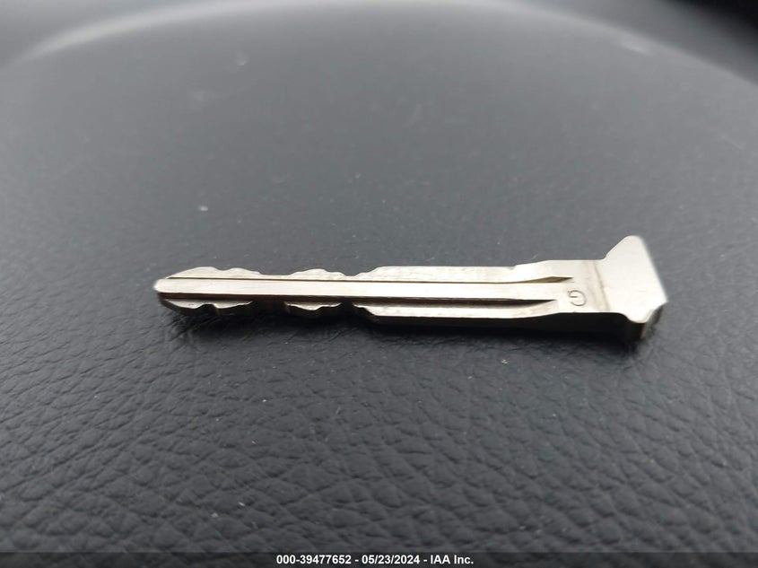 2018 Subaru Forester 2.5I Premium VIN: JF2SJAGC1JH518232 Lot: 39477652