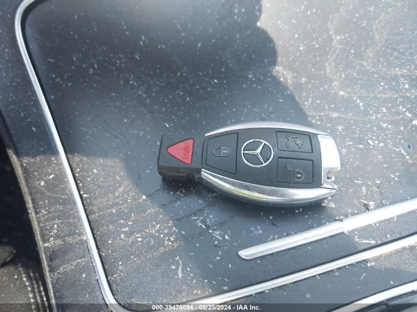 2017 Mercedes-Benz C 300 4Matic/Luxury 4Matic/Sport 4Matic VIN: 55SWF4KB8HU185375 Lot: 39478094