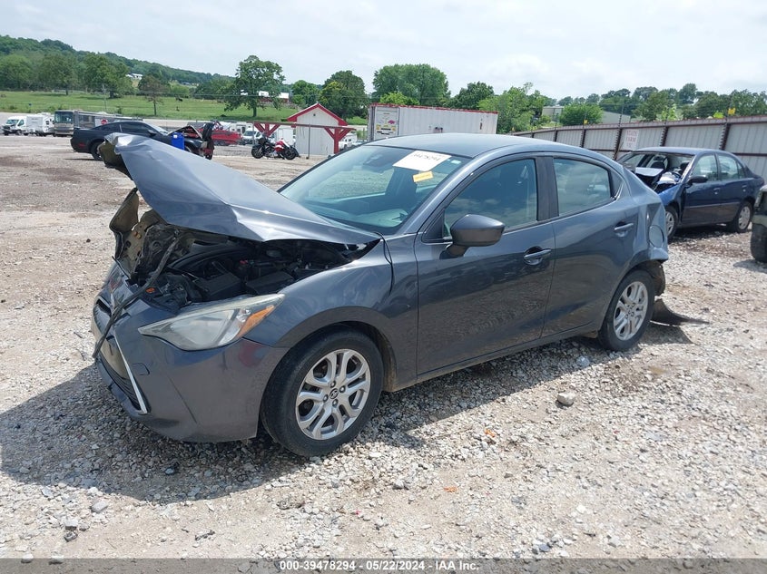 VIN 3MYDLBYV4JY319706 2018 TOYOTA YARIS IA