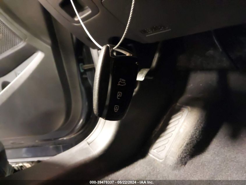 2016 Hyundai Santa Fe Sport 2.0L Turbo VIN: 5XYZWDLA9GG354346 Lot: 39478337