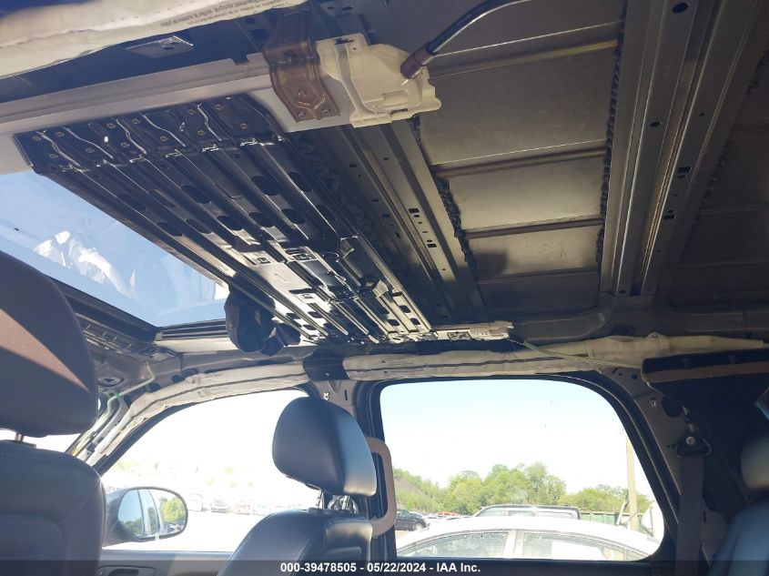 2010 Chevrolet Tahoe Ltz VIN: 1GNUKCE07AR199820 Lot: 39478505