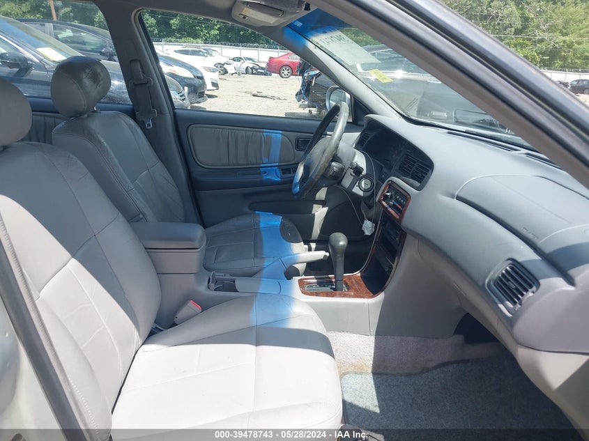 2000 Nissan Altima Gle/Gxe/Se VIN: 1N4DL01A5YC129707 Lot: 39478743