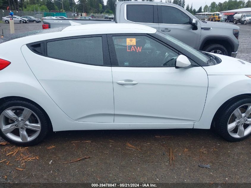 2015 Hyundai Veloster VIN: KMHTC6AD0FU243572 Lot: 39478847