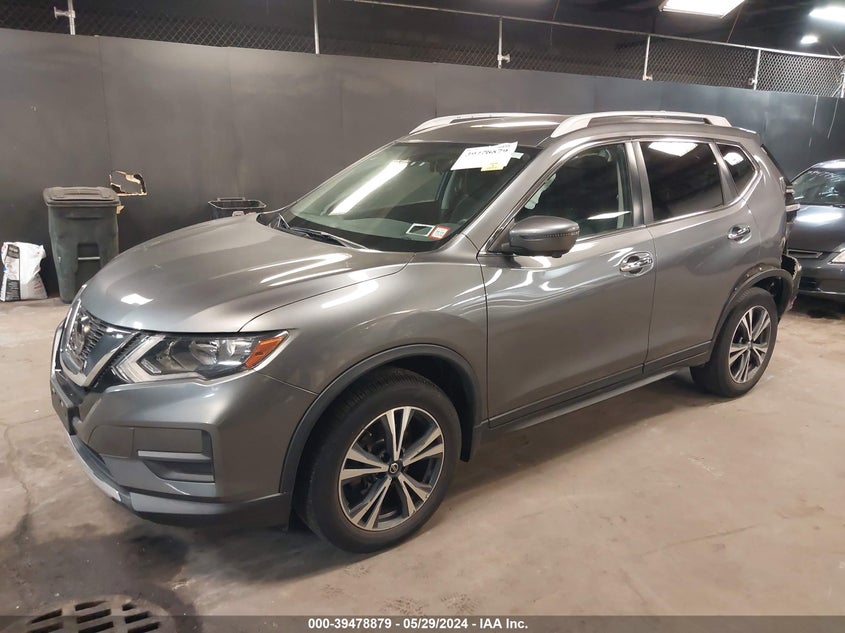VIN 5N1AT2MV9KC750779 2019 NISSAN ROGUE SV
