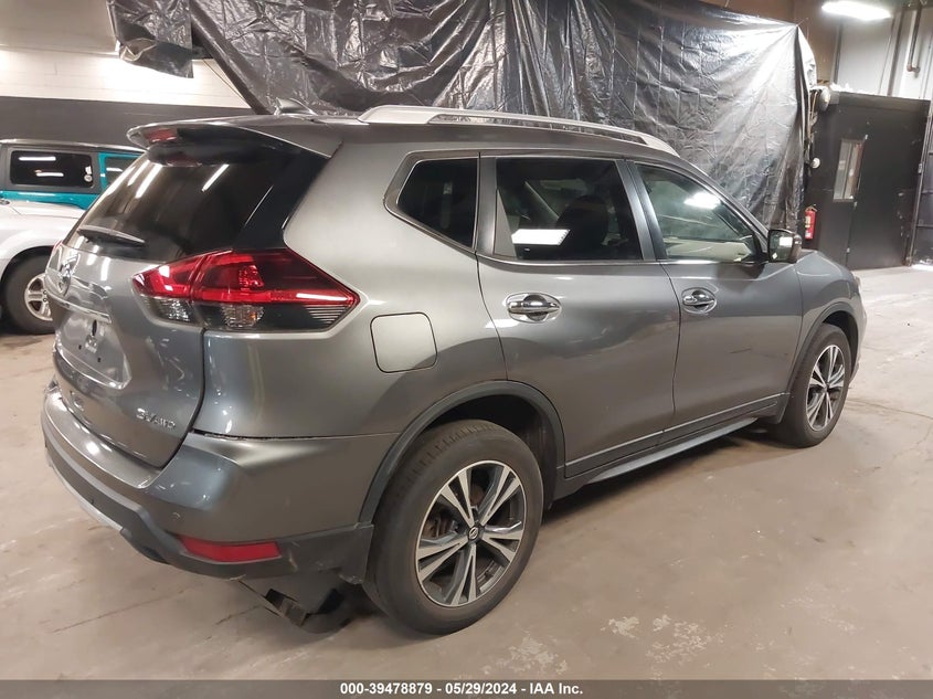 VIN 5N1AT2MV9KC750779 2019 NISSAN ROGUE SV