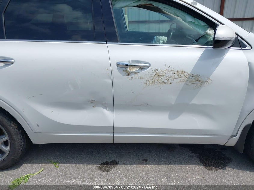 2016 Kia Sorento 3.3L Sx VIN: 5XYPK4A58GG073552 Lot: 39478964