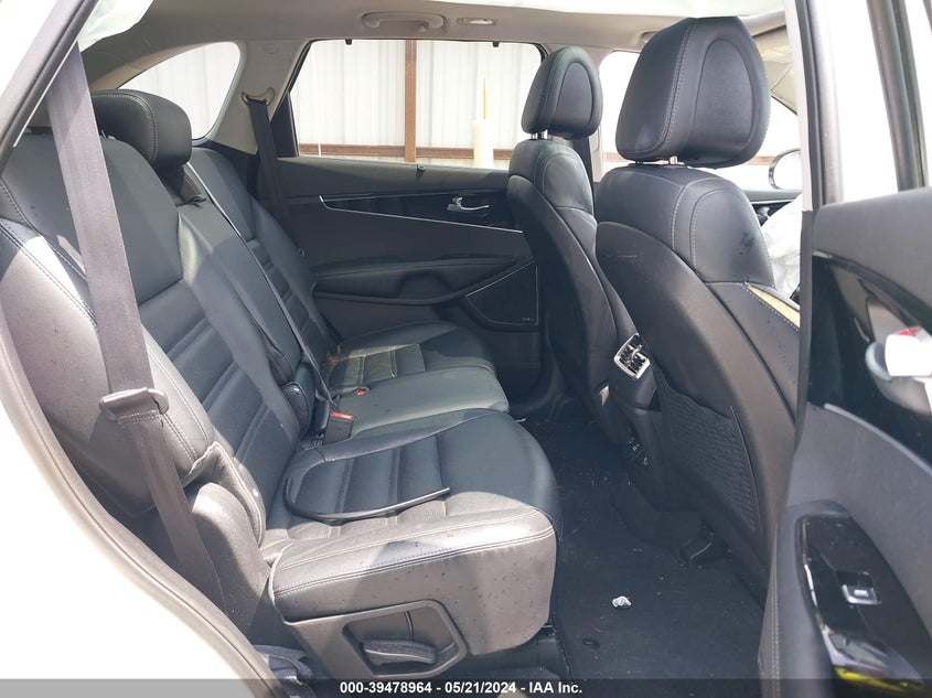 2016 Kia Sorento 3.3L Sx VIN: 5XYPK4A58GG073552 Lot: 39478964